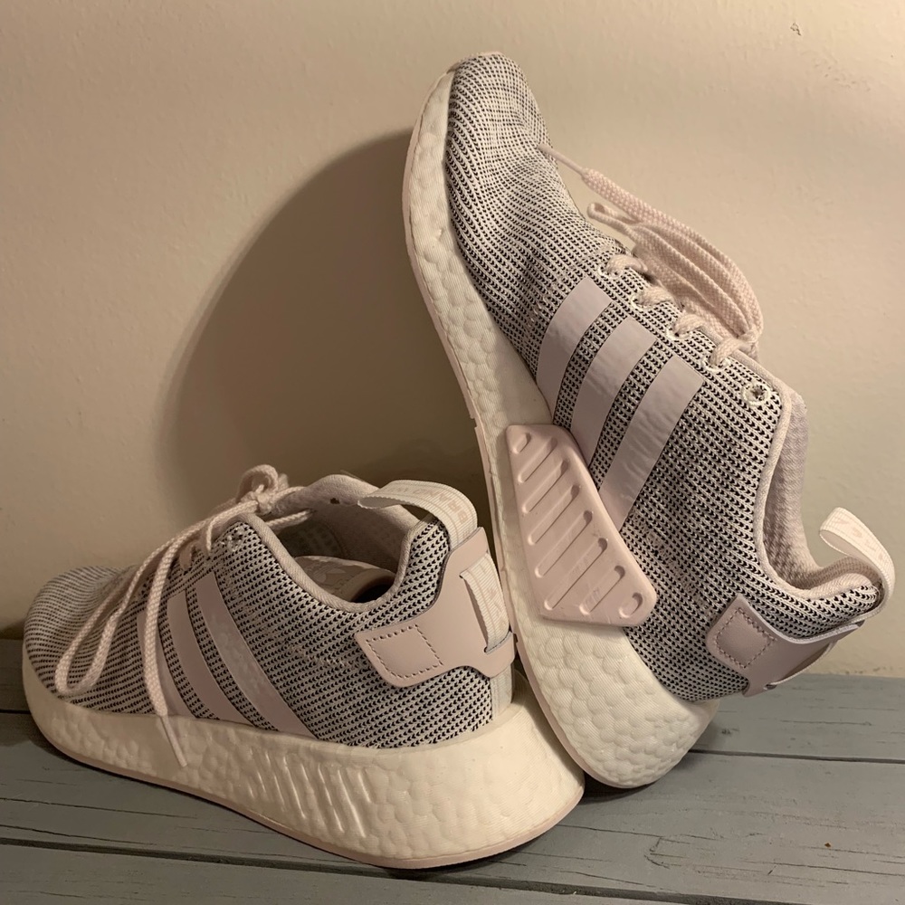 Adidas NMD boost pink grey shoes 👟